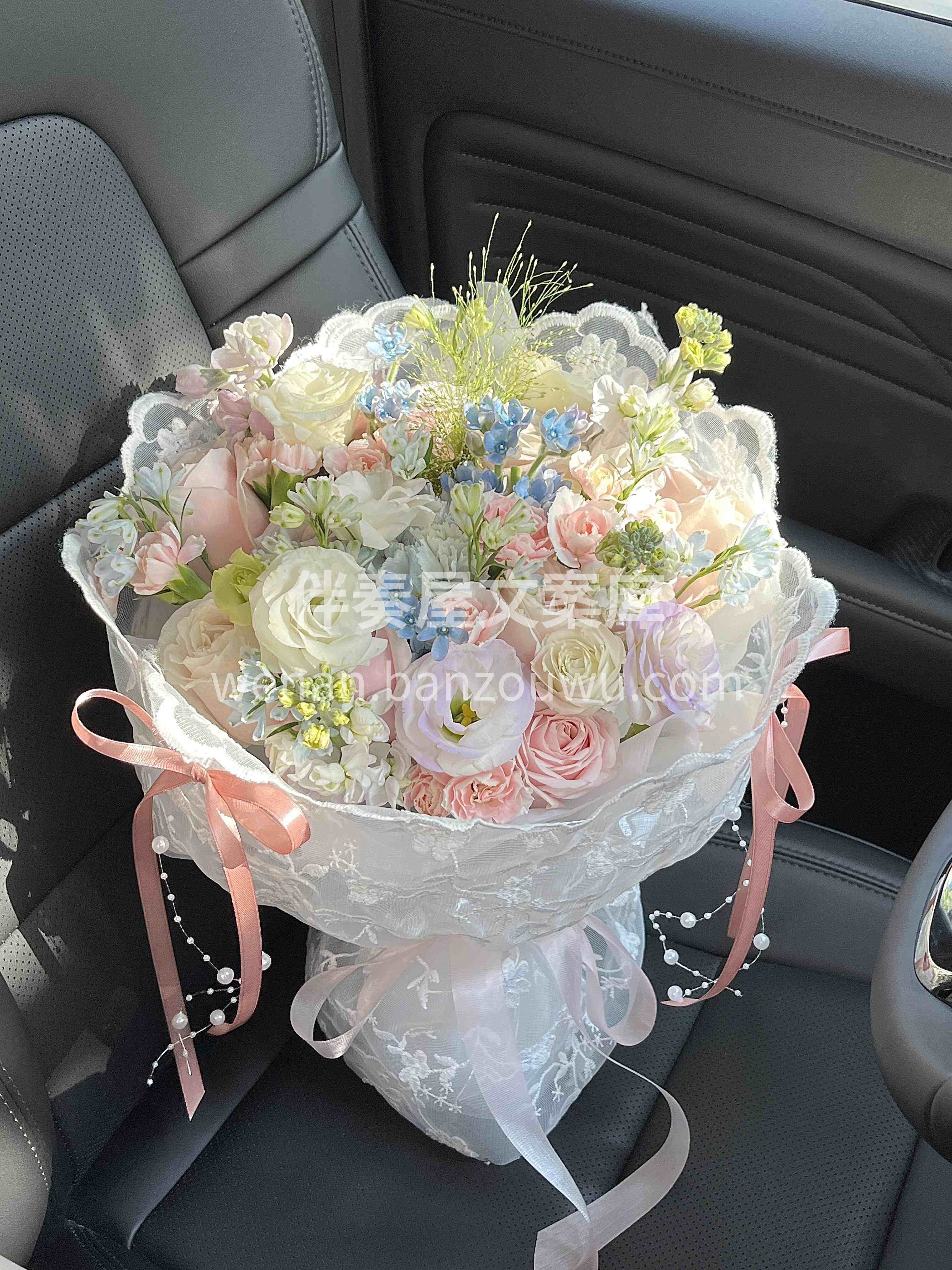 蕾丝布小香风花束💐 蕾丝布🎀是真的美 也是真的好麻烦 刷到一 配图1